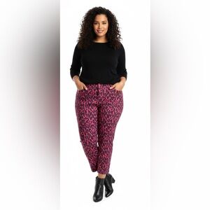 NWT Torrid Plus Size 22 4Red Leopard print Skinny Pants